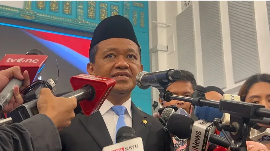Bahlil Lapor Prabowo: Sungai Dangkal, Rute BBM Harus Lewat Darat